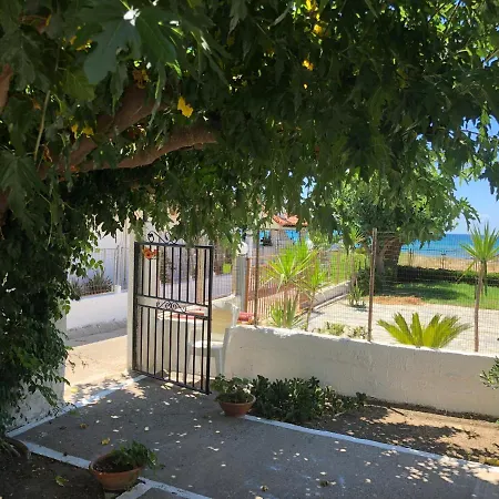 παραθαλάσσια στην παραλία κατακόλου